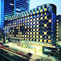 Hotell p� Warszawa